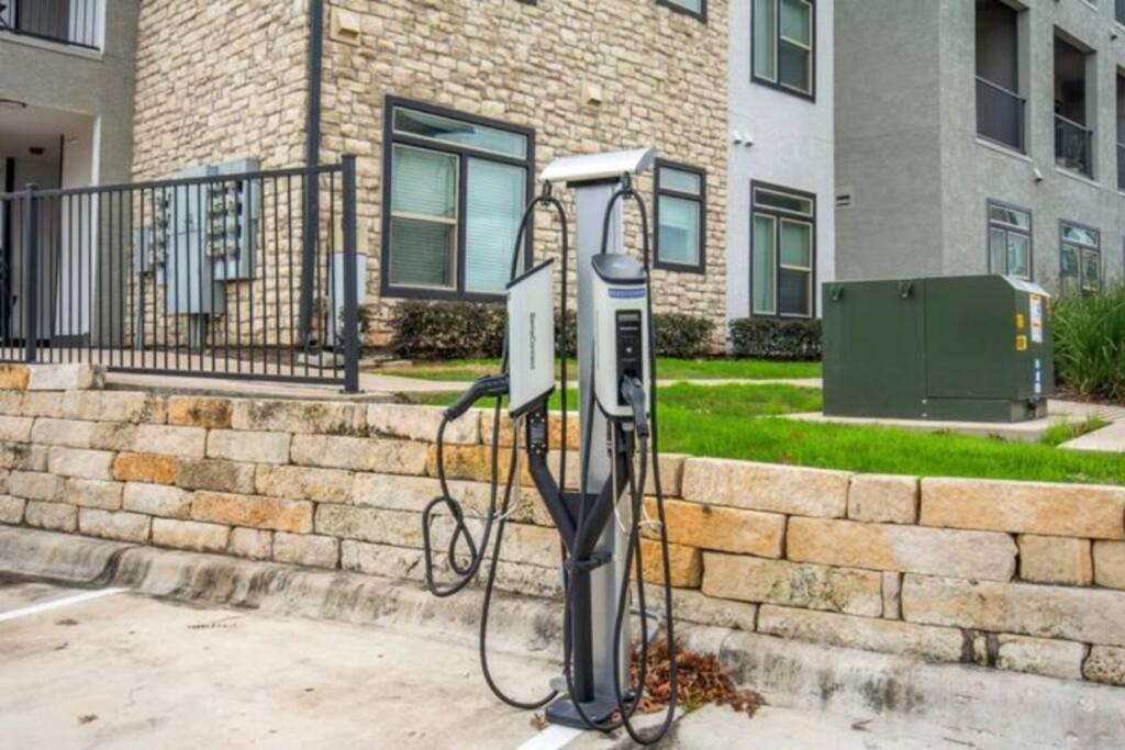 Modern Austin 2Br 2B Apt With Pool Parking & Wifi Exterior foto