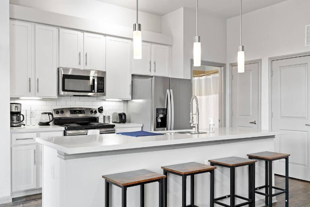 Modern Austin 2Br 2B Apt With Pool Parking & Wifi Exterior foto