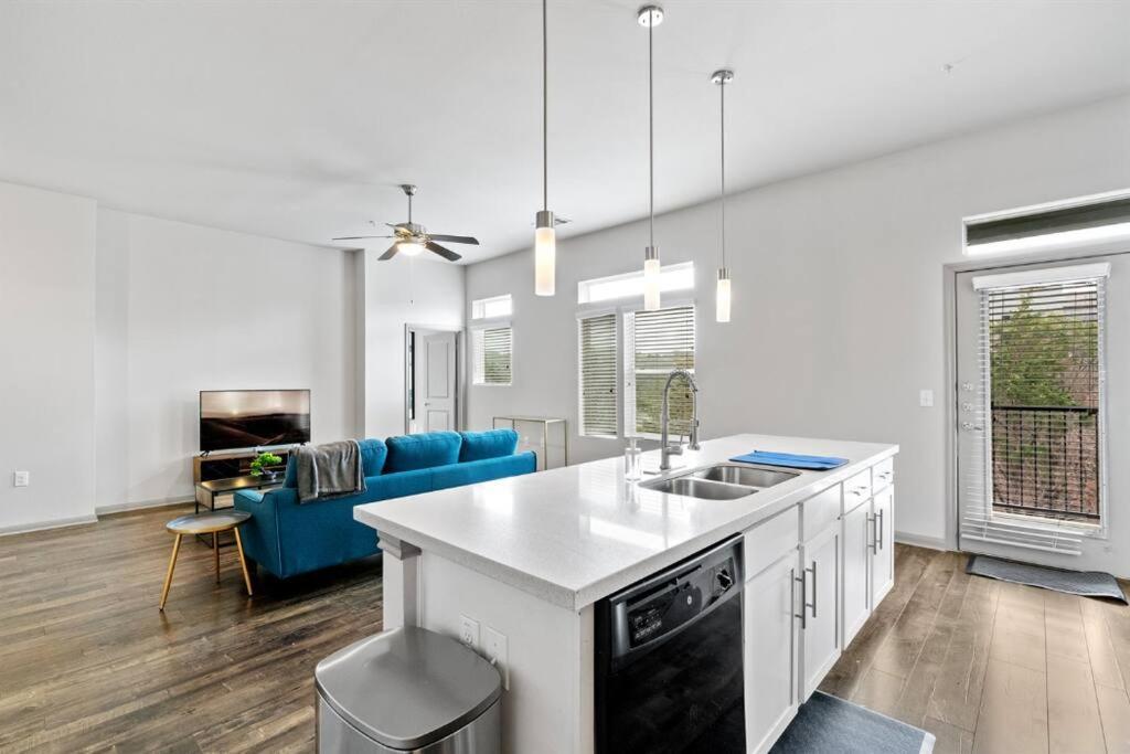 Modern Austin 2Br 2B Apt With Pool Parking & Wifi Exterior foto